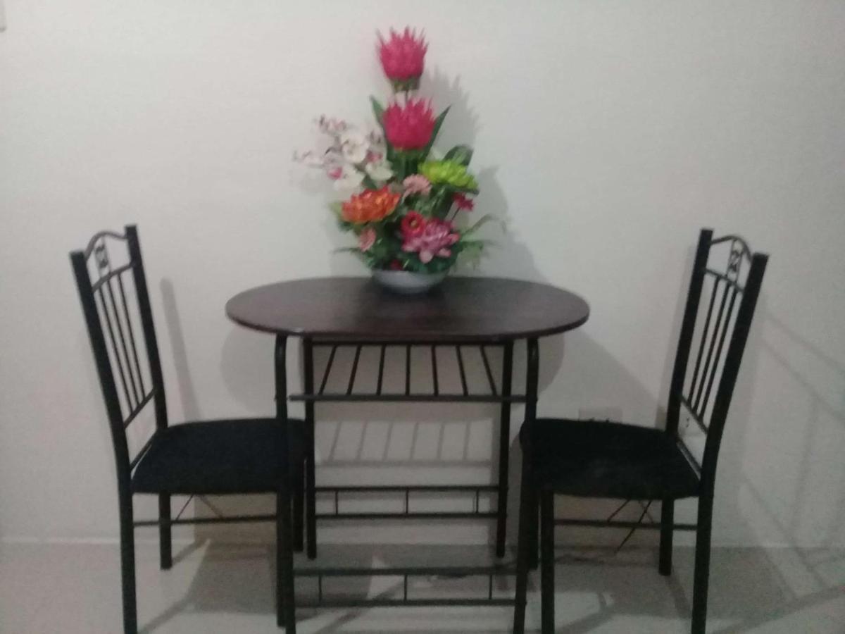 Emmanuel'S Service Apartment Near The Airport Manila Zewnętrze zdjęcie